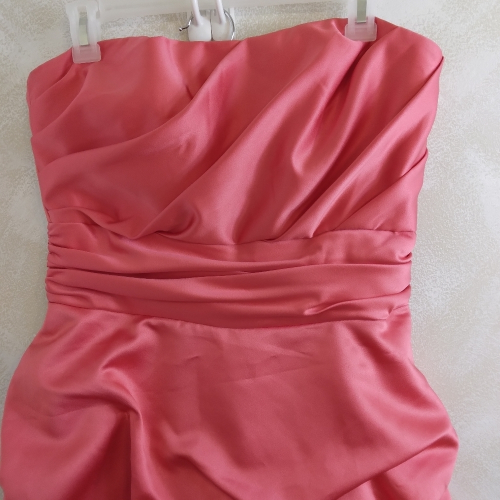 Size 8 Strapless David's Bridal Coral Salmon Bubble Balloon Skirt - Picture 2 of 9